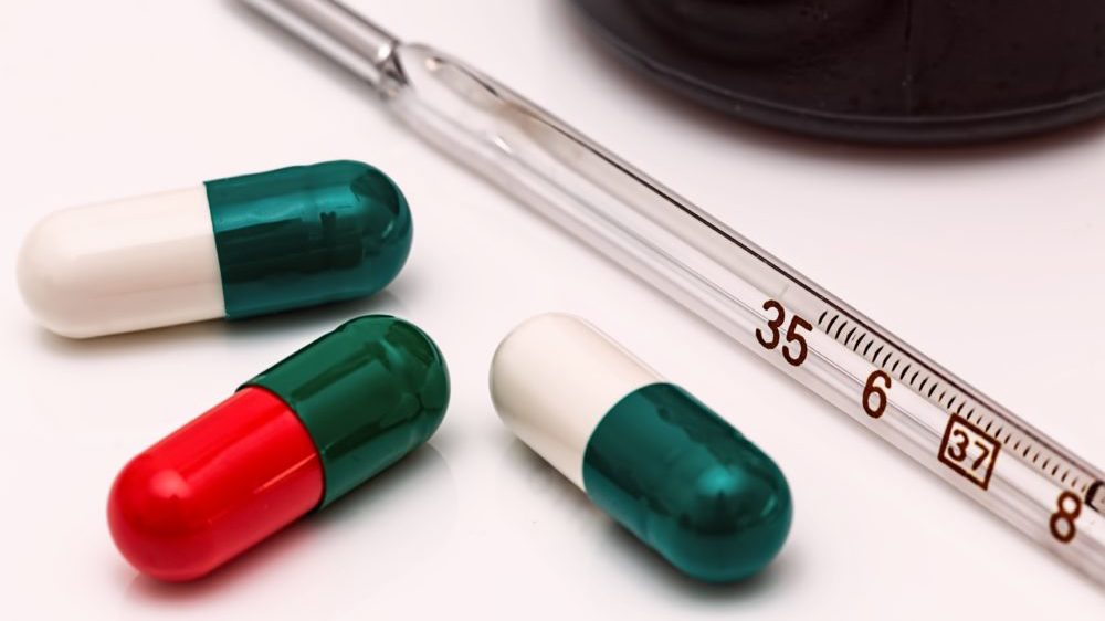 antibiotic-capsules-cough-34670